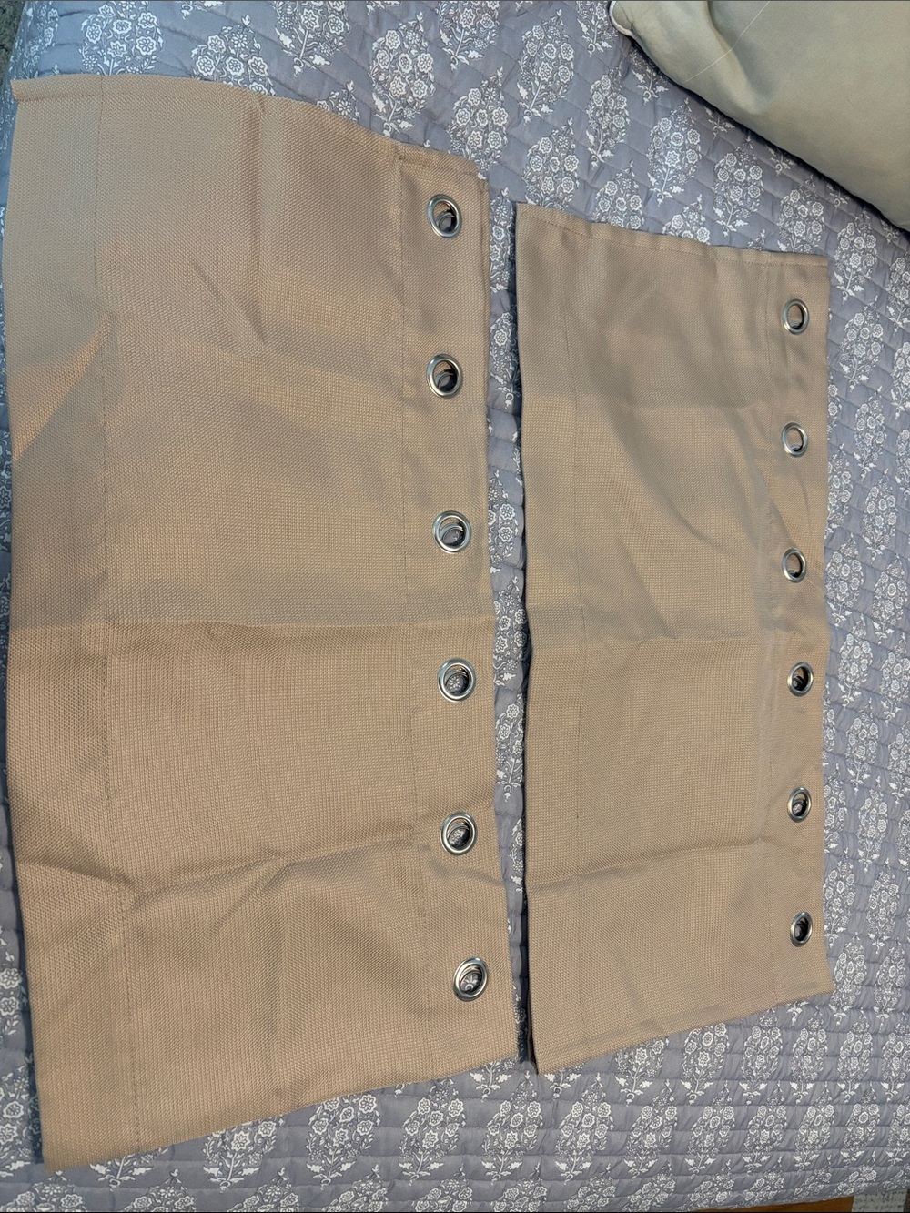Beige valance